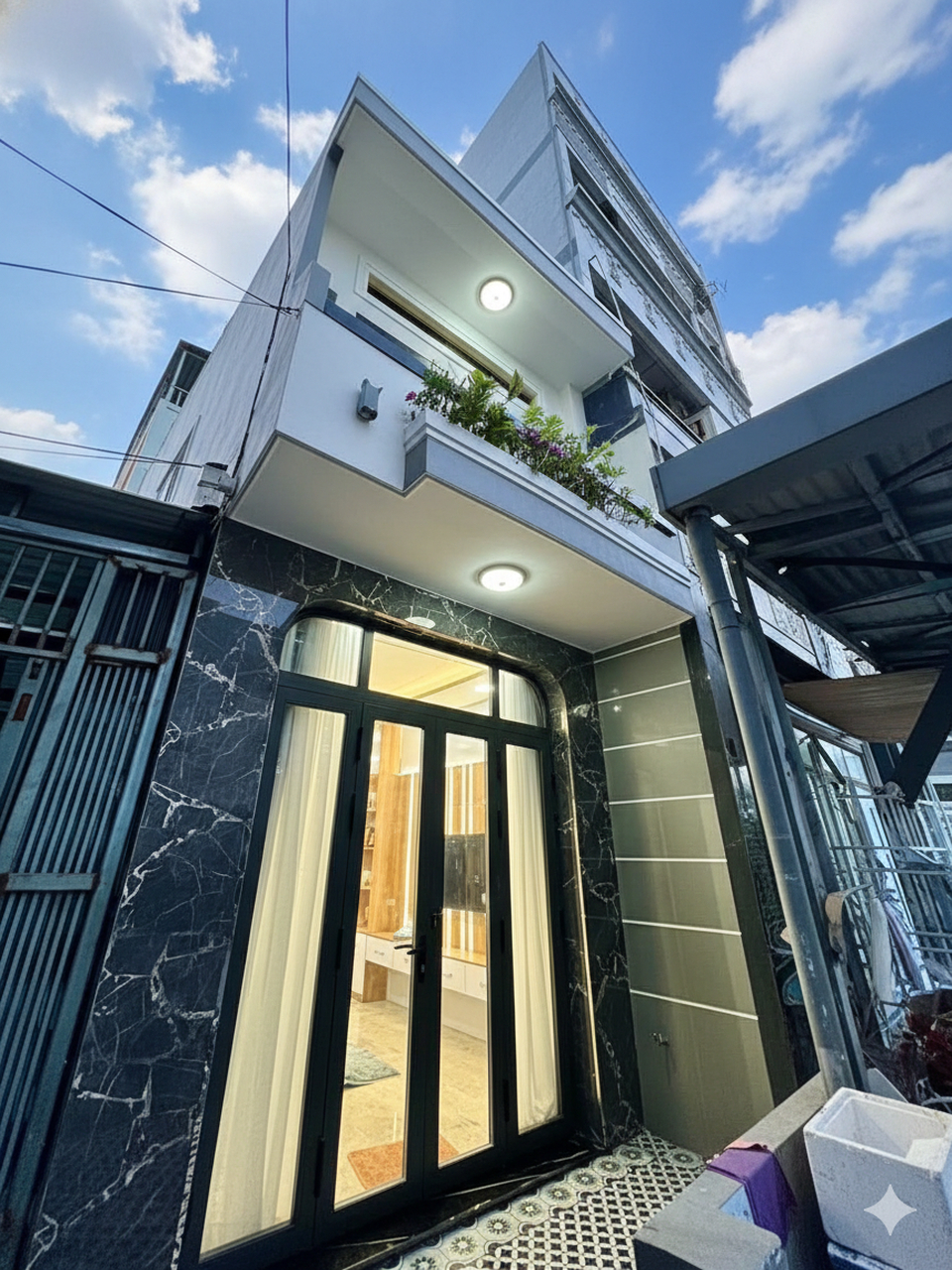 L2091 ⭐️ nhà Lạc Long Quân Tân Bình, SHR, HXH, 2 tầng, 4.x tỷ 15976991