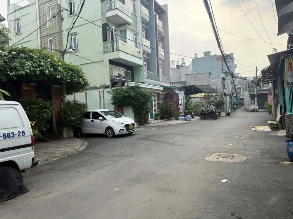 NHÀ NGAY CHỢ TỰ PHÁT PHẠM VĂN BẠCH TÂN BÌNH 4MX12M GIÁ 4,5 TỶ TL 15976995