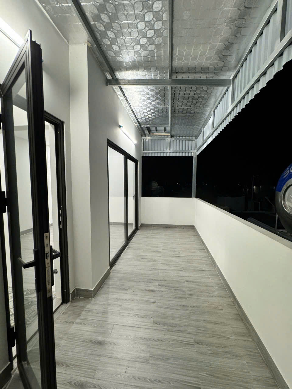 CHO THUÊ NHÀ MỚI TINH – THANH AM – LONG BIÊN - 5 TẦNG – 3 NGỦ – GIÁ 10 TRIỆU/THÁNG 15976996