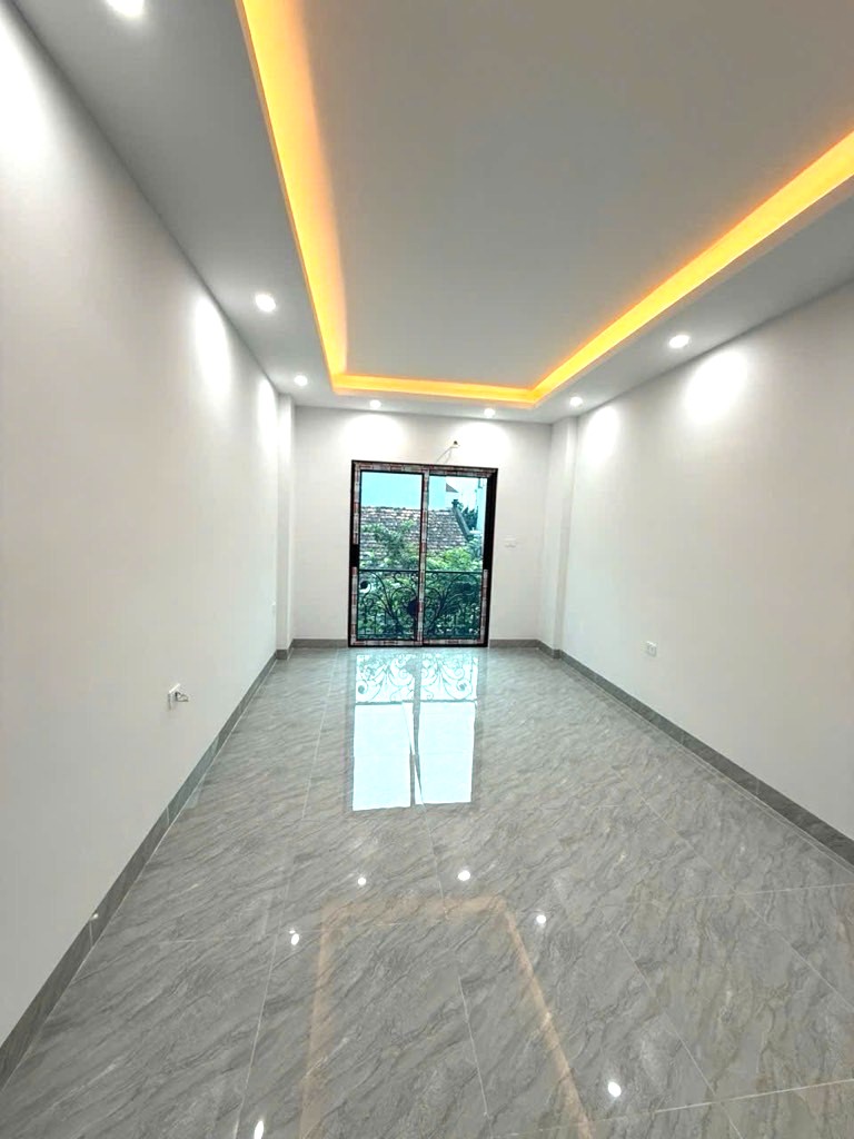 NHÀ 5 TẦNG XÂY MỚI LIÊN MẠC – THƯỢNG CÁT, BẮC TỪ LIÊM  2 THOÁNG TRƯỚC SAU  CÁCH Ô TÔ TRÁNH 10M  HƠN 15977003