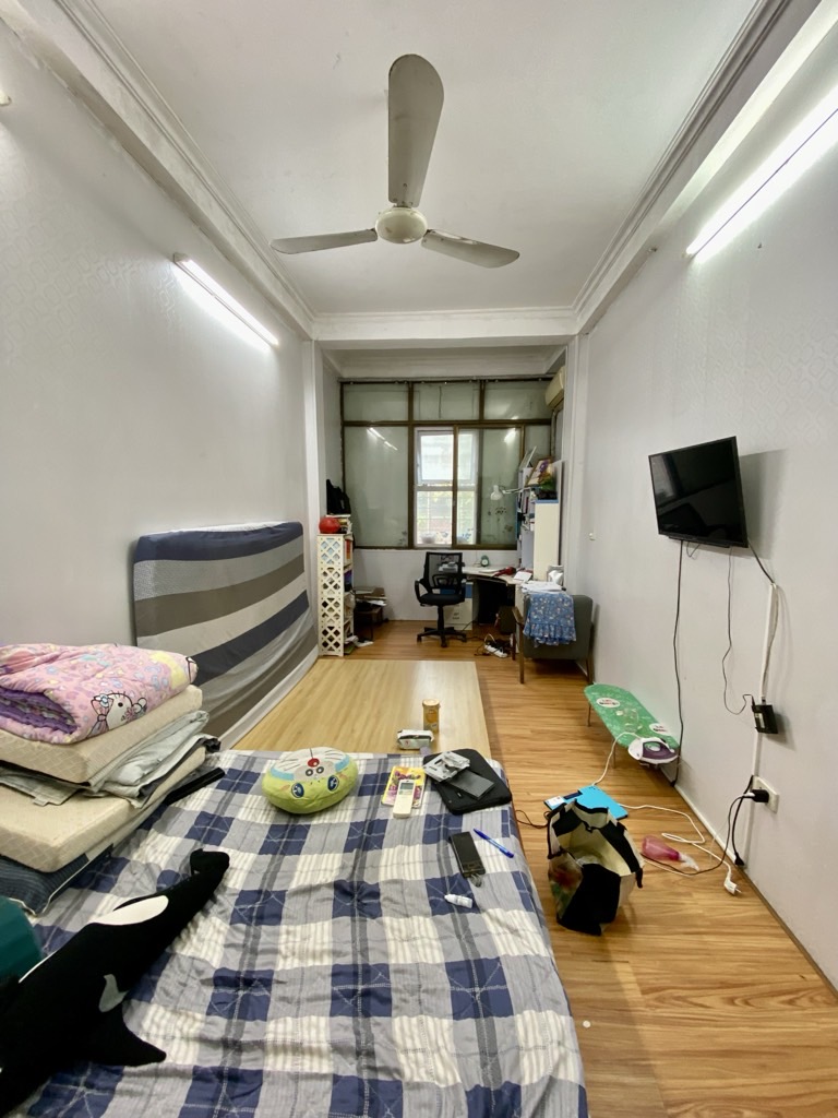 BÁN ĐẤT TẶNG NHÀ - 20M RA MẶT PHỐ - Ô TÔ ĐỖ CÁCH NHÀ 5M 15977019