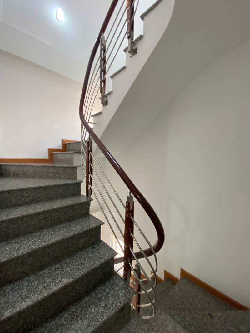 HÀNG HIẾM NGỌC THỤY – Ô TÔ ĐỖ CỬA – NHÀ MỚI 5 TẦNG – VỀ Ở NGAY – 9.2 TỶ 15977041