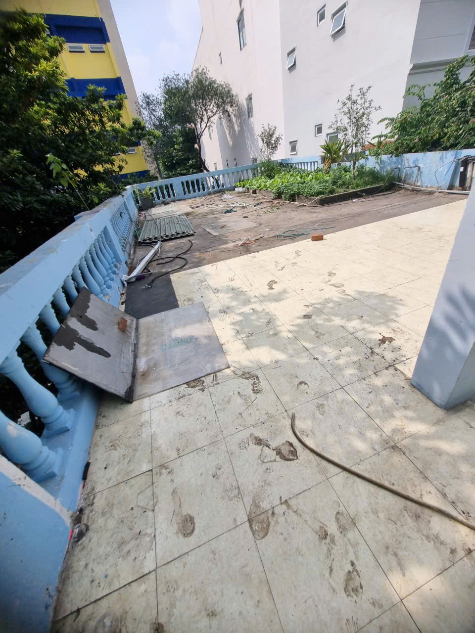 Cho thuê Biệt thự sân vườn 306 Nguyễn Trọng Tuyển, P1, Quận Tân Bình 15977057