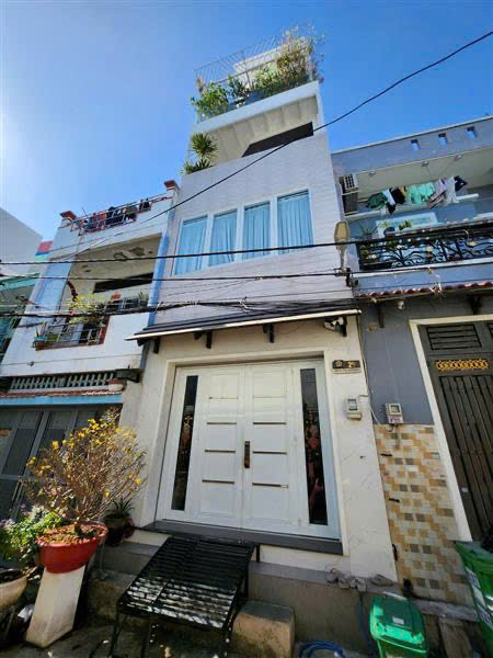 Bán nhà Bình Trị Đông, Bình Tân, 5 tầng, hẻm thông ra đường lớn chỉ 50m, 4 x 10 m, chỉ nhỉnh 6 tỷ. 15977077