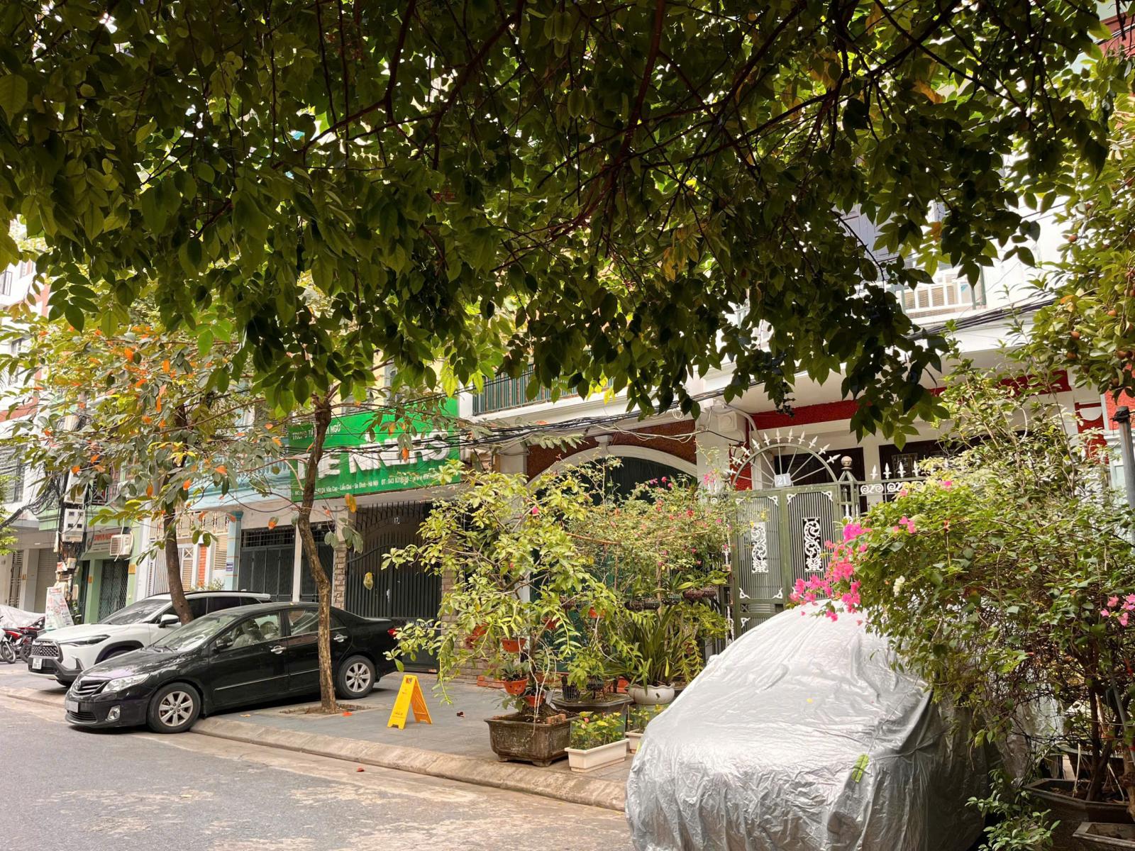 “Kinh doanh đỉnh”, bán nhà phố Văn Cao, ô tô vào nhà, 108m chỉ 39 tỷ 15977117