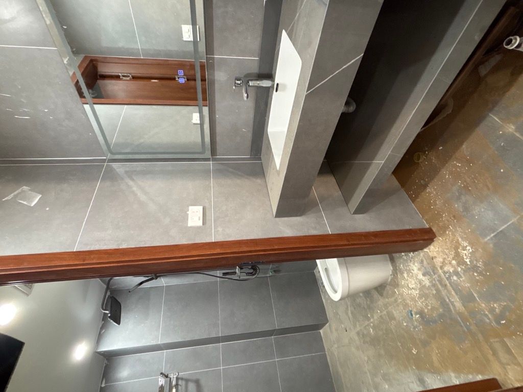 BÁN NHÀ BÁT KHỐI – LONG BIÊN | LÔ GÓC 6 TẦNG – THANG MÁY – GARA Ô TÔ – NGÕ THÔNG 15977208