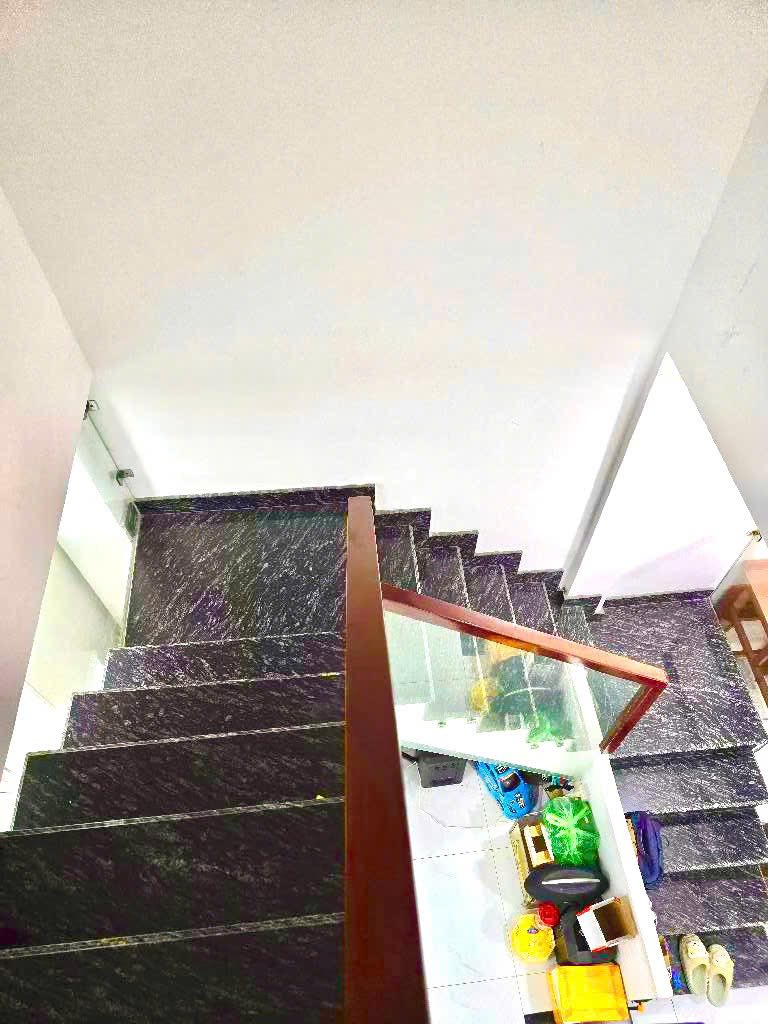 NHÀ TRUNG TÂM BÌNH TÂN – GARA Ô TÔ – HẺM THÔNG- 4mx16m GIÁ 7 TỶ 15977233