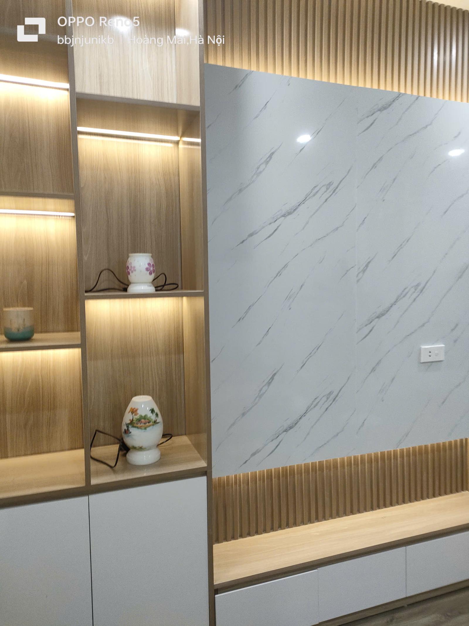 Bán gấp giá rẻ căn hộ khép kín Văn Hương 37m, tầng 2, mặt tiền 3m, 1.75 tỷ Đống Đa. 15977251