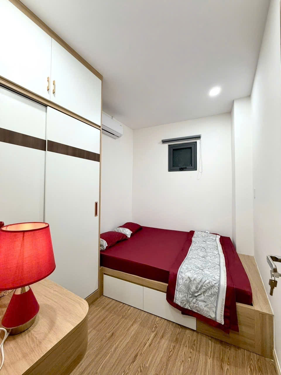 Sát mặt tiền - Nguyễn Thượng Hiền - Quận 3 - 3 tầng - 25m2 - 5,2 tỷ 15977278