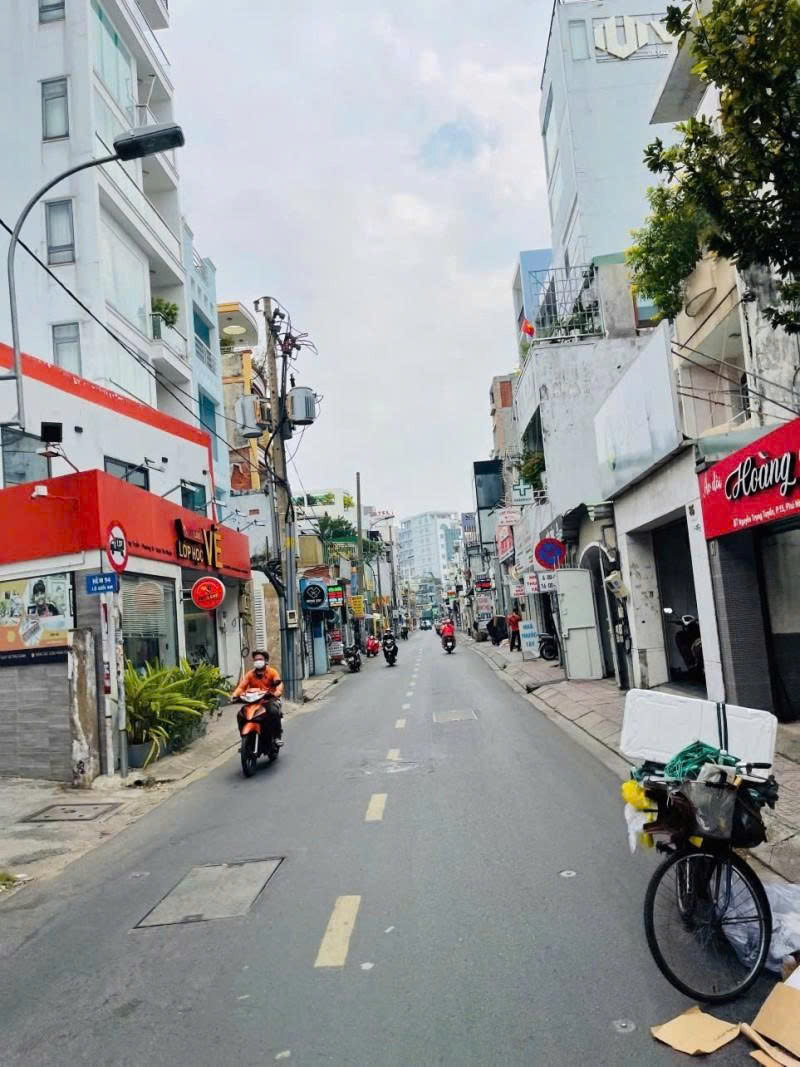 Bán nhà Mặt tiền Nguyễn Trọng Tuyển - gần Phan Đình Phùng, 5x20m, 4 Tầng, chỉ 21 tỷ. 15977287