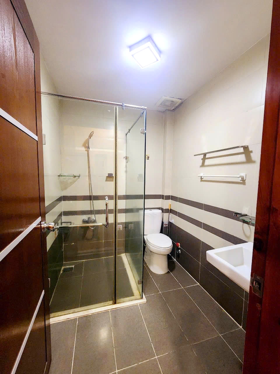 Nhà 5*10m 2 lầu/ST hẻm 125 Nguyễn Thị Tần P1Q8 gần cầu Chữ Y 15977298