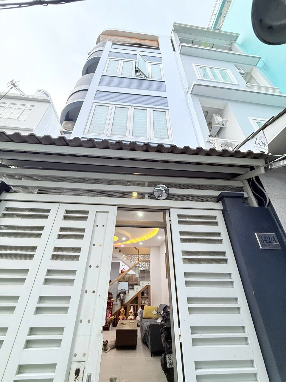 Sát Mặt tiền - CMT8 - Quận 10 -  4 tầng - 53m2 - hoàn công - 11.8 Tỷ 15977303