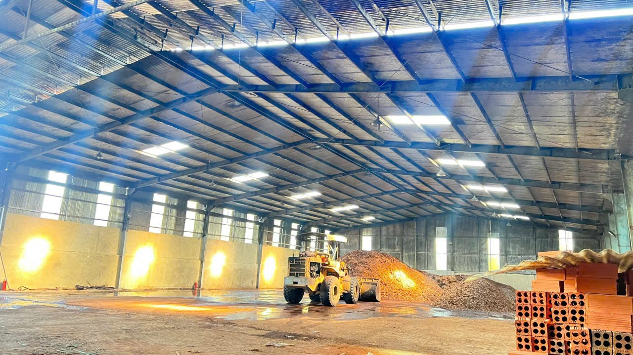 XT660 Cho Thuê xưởng kiên cố, tiếp đa ngành nghề,  xưởng có thể bàn giao liền 15977317