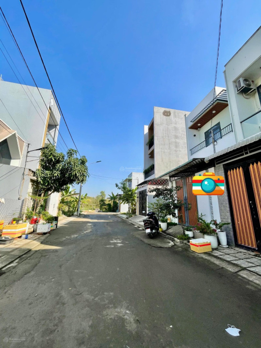 BÁN NHÀ CÓ KẾT CẤU SẴN KHU dân sinh sống TRƯỜNG LƯU, LONG TRƯỜNG - con đường OTO 9M CHỈ HƠN 4 TỶ 15977340