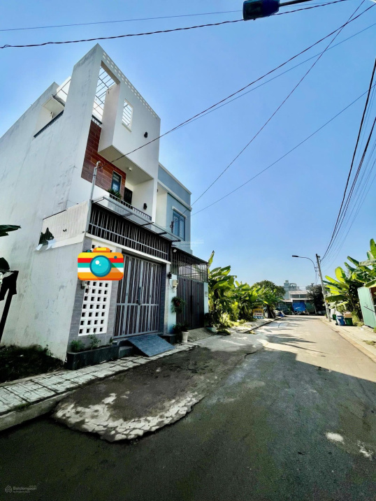 BÁN ngôi nhà CÓ KẾT CẤU SẴN trung tâm dân ở TRƯỜNG LƯU, LONG TRƯỜNG - mặt đường OTO 9M CHỈ rộng 4 TỶ 15977341