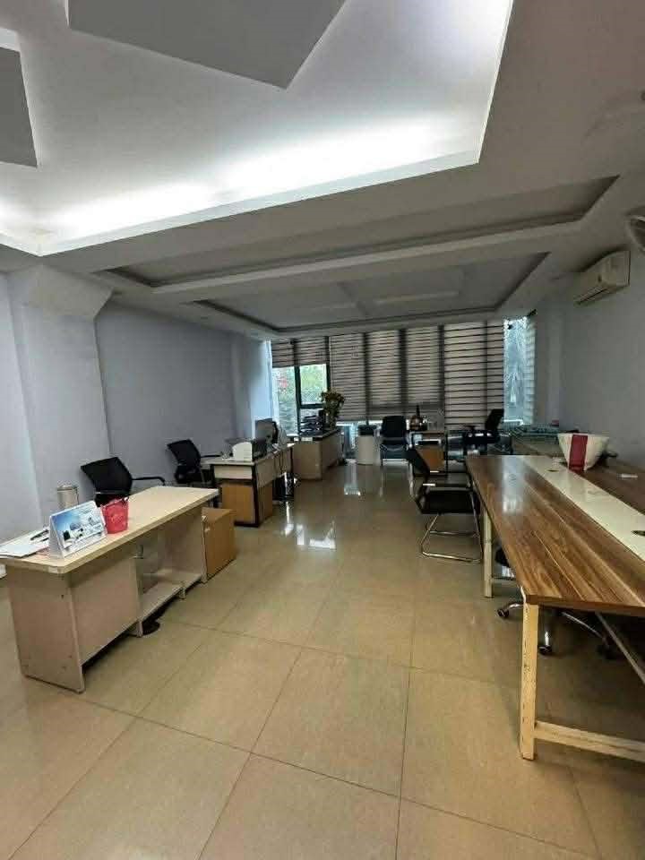 NHÀ 8 TẦNG THANG MÁY_MT RỘNG_VIEW HỒ PHƯƠNG MAI_NGÕ THÔNG Ô TÔ TRÁNH_KINH DOANH ĐỈNH_hơn 34 tỷ
 15977345