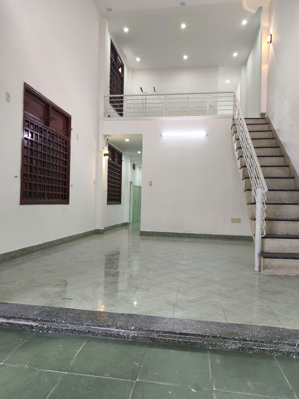 ♣ Góc k thẳng thông 60m ra Trần Cao Vân + Lê Độ, đi bộ ra Biển, 66m2, mê lửng sạch thoáng 15977400