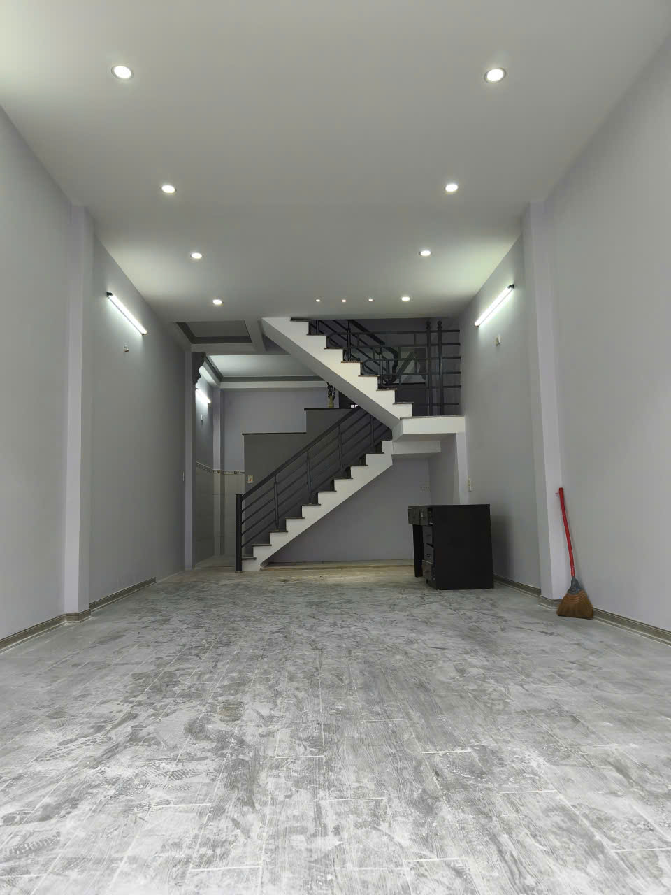 ► MT Hóa Sơn Hải Châu đường 5.5m lề 3m, gần DownTown, Lotte, 56m2, 2 tầng cứng cáp, 6.x tỷ 15977415