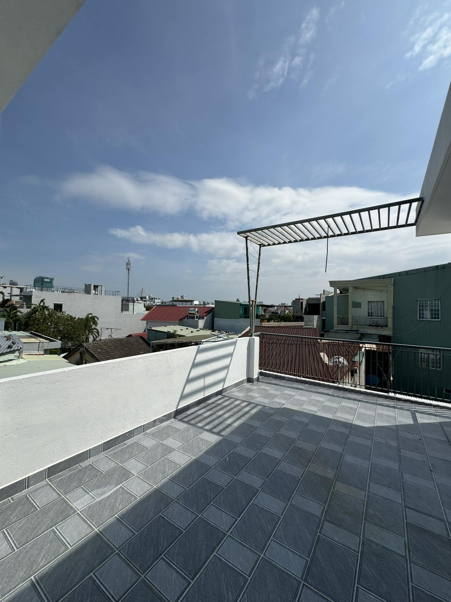 ♣ 2 mặt Kiệt thẳng thông Hoàng Diệu, 55m2, 3 tầng đúc, 3PN, sân thượng, 4.x tỵ 15977430