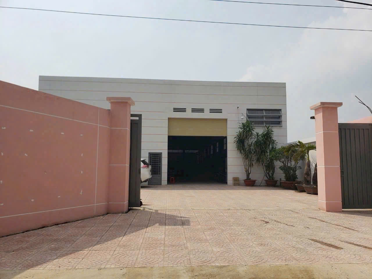 CHỦ GỬI BÁN GẤP XƯỞNG – FULL THỔ CƯ – BÌNH MỸ - 1.000m² – XÂY KÍN – XE 10 TẤN RA VÀO 15977487