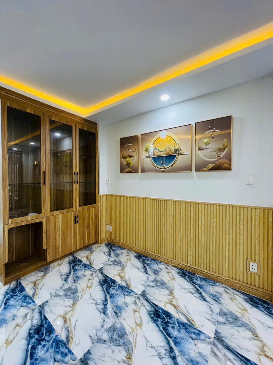 NHỈNH 5 TỶ- NHÀ HẺM BA GÁC – Ngay Cầu NGUYỄN VĂN CỬ 3 Tầng BTCT (4.4x11m) Giao Nhà Ngay. 15977488