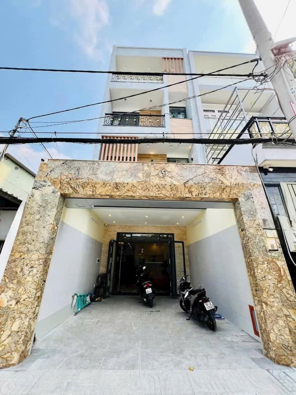 GIẢM SÂU 600 TRIỆU – SIÊU PHẨM THANG MÁY MẶT TIỀN HIỆP THÀNH 18 – Q12 15977490