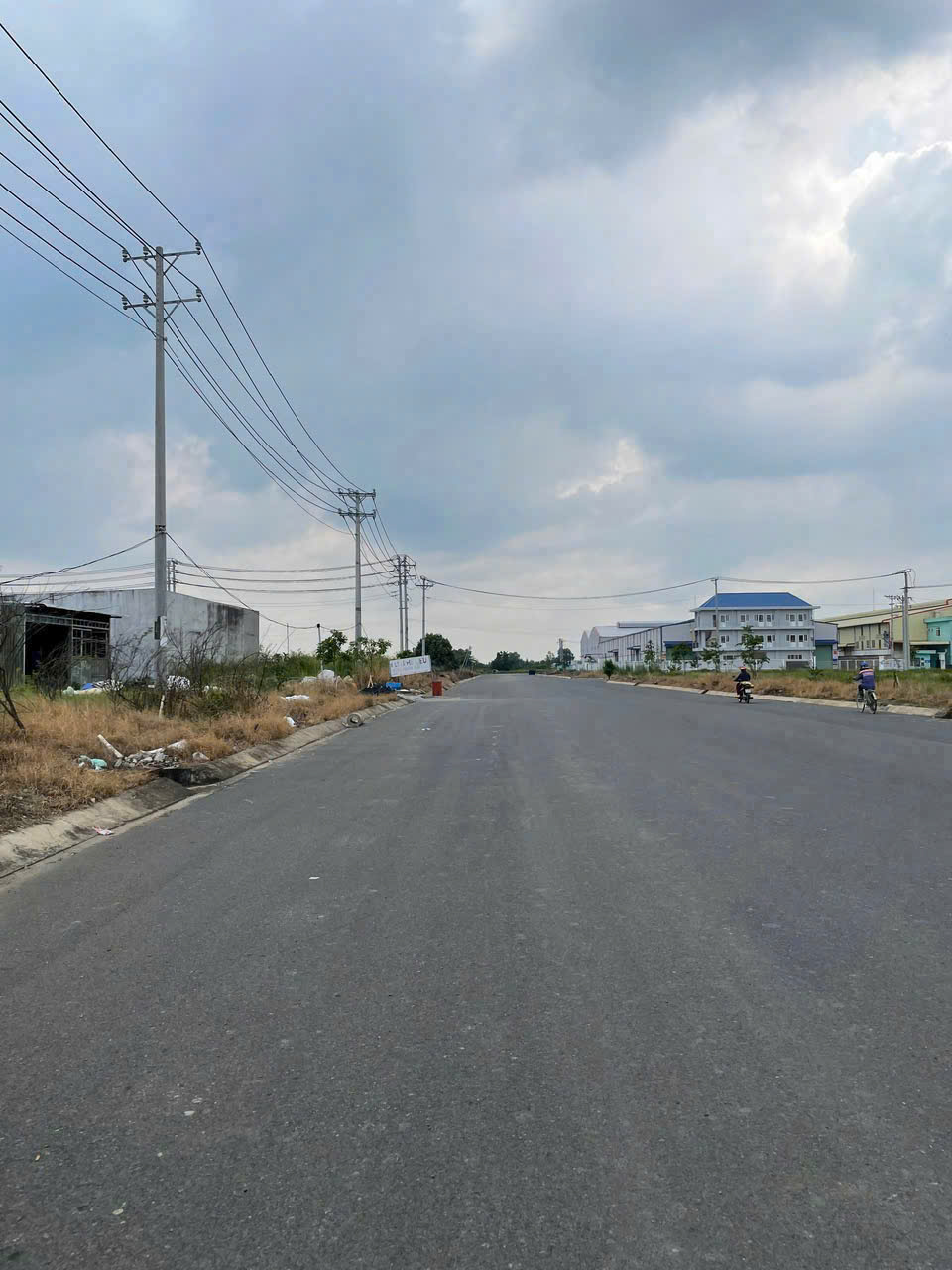 HOT ! BÁN SIÊU PHẨM ĐẤT ĐẸP - Phù Hợp Cho Mọi Gia Đình 15977523