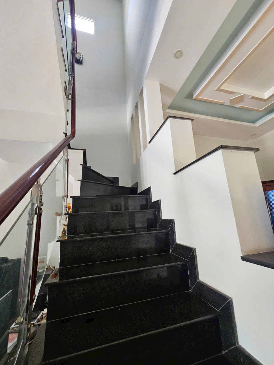 HẠ GIÁ SÂU – NHÀ 2 TẦNG MẶT TIỀN PHẠM THỊ GIÂY – HÓC MÔN – CHỈ 9 TỶ 15977559