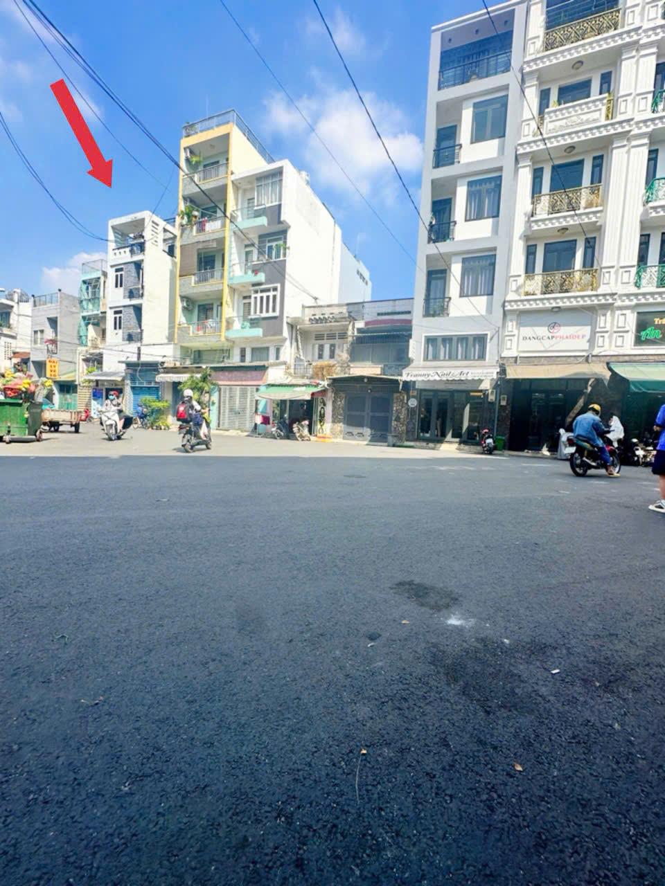 GIẢM 400TR CHÀO MỚI 9.5TY-  BÁN GẤP MẶT TIỀN 6 TẦNG 6PN 43M TRUNG TÂM PHÚ NHUẬN 15977590