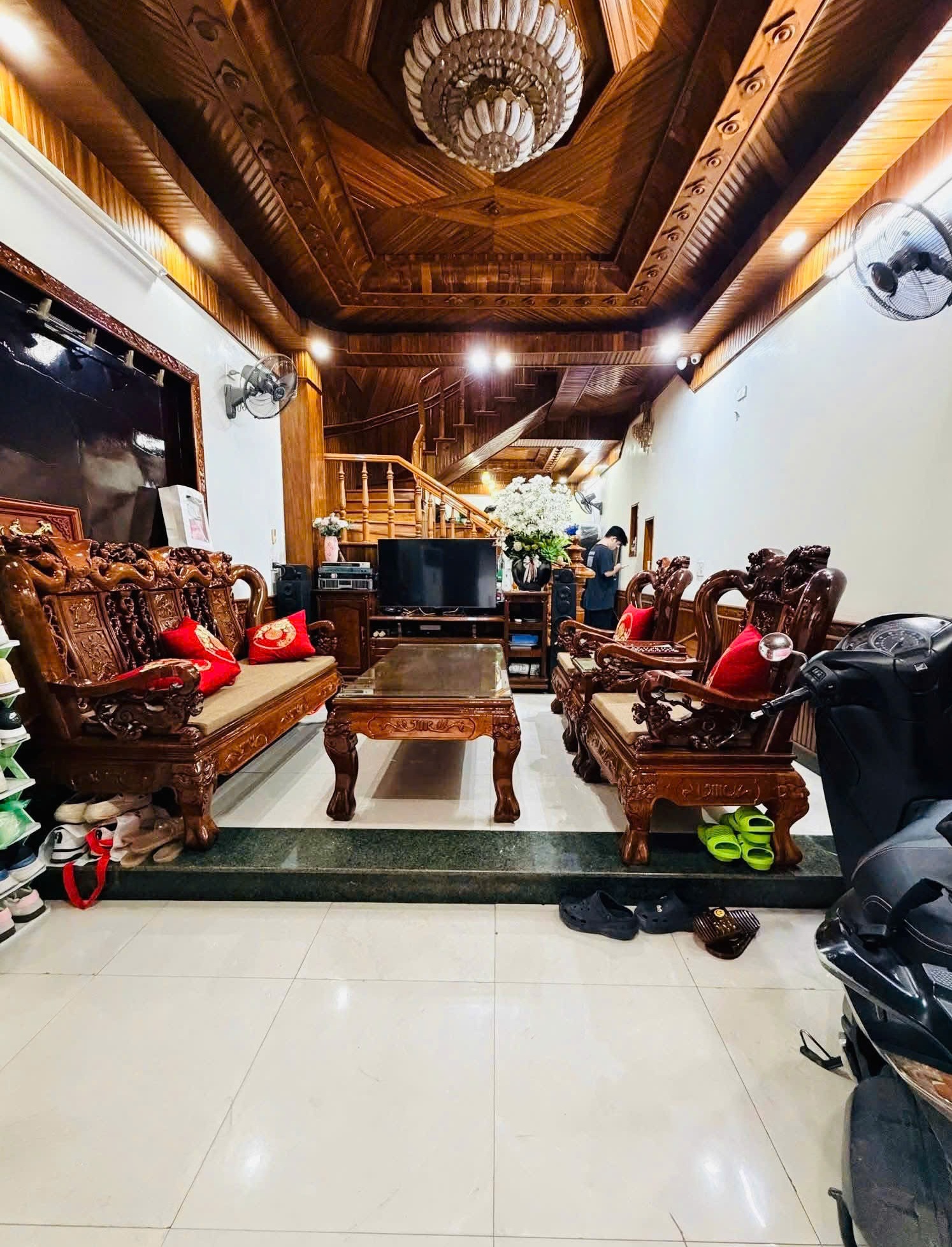 Bán nhà đẹp mặt ngõ phố Nguyễn Khang 40/45m2 5tầng mặt tiền 4.5m 12.5 tỷ Cầu Giấy 15977605