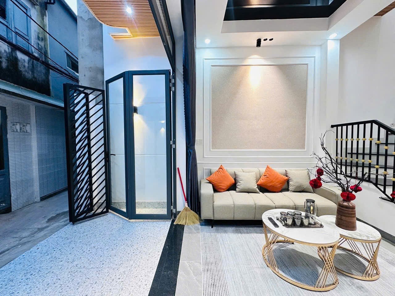 Chính chủ cần bán nhanh nhà gần Sân Bay cầu Rồng Khu Trung Tâm quận Hải Châu, tp Đà Nẵng 15977671