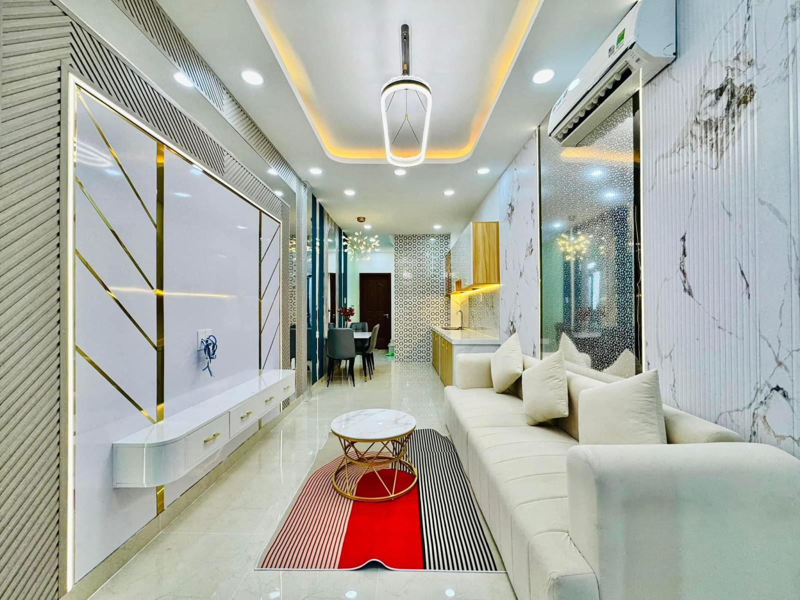 GẤP!BÁN NHÀ ĐỨC DIỄN,BỂ BƠI TỪ LIÊM OTO,NGÕ THÔNG,DT:40Mx5T,MT:4m, Giá: 8.4ty 15977676