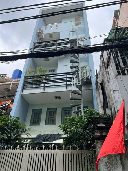 Nhà HXH Đường Hoàng Hoa Thám Phường 5 Quận Phú Nhuận Cũ. 15977682