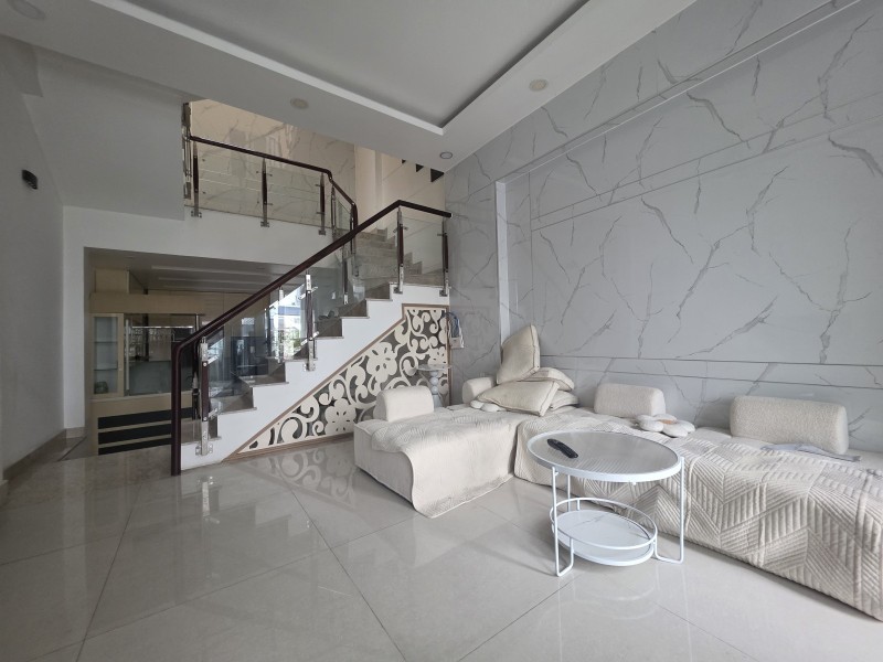 Bán nhà mặt phố đường số 28, Phường Cát Lái, Q2, TP HCM. DT 76m2, 4 tầng, SH. Giá 10.59  tỷ. 15977687