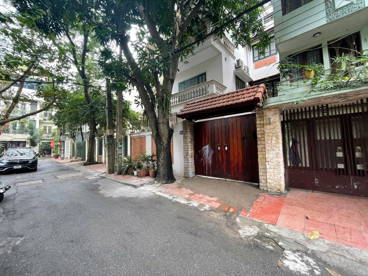 HIẾM KHU VIP BA ĐÌNH – BIỆT THỰ SÂN VƯỜN ĐẲNG CẤP – Ô TÔ NGỦ TRONG NHÀ – 0326213286 15977696