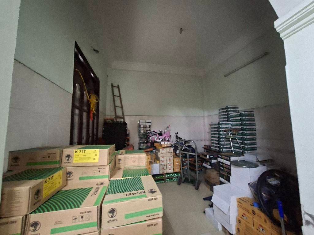 BÁN NHÀ 60M2 KẺ TẠNH, LONG BIÊN: SẴN DÒNG TIỀN 10TR/THÁNG,NGÕ THÔNG OTO TRÁNH, SỔ ĐỎ SẴN SÀNG 15977709