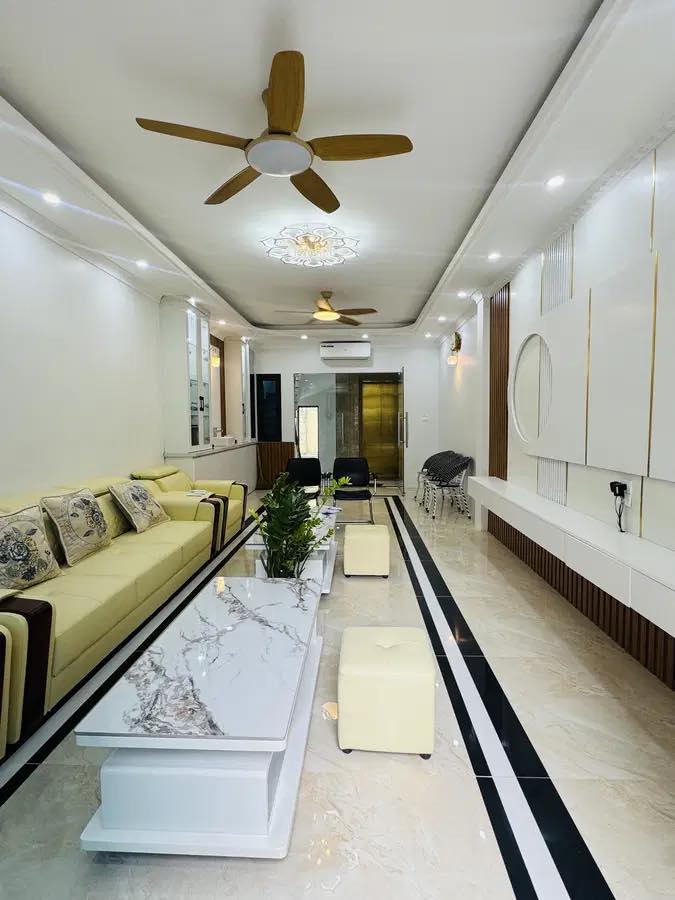 RẺ NHẤT NGỌC THỤY 50M2 7 TẦNG DÂN XÂY FULL NỘI THẤT, Ô TÔ ĐỖ CỬA, 4PN - 1X TỶ 15977738