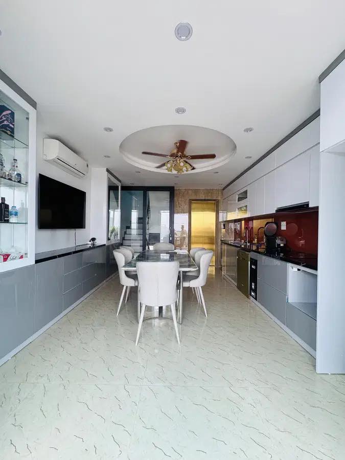 RẺ NHẤT NGỌC THỤY 50M2 7 TẦNG DÂN XÂY FULL NỘI THẤT, Ô TÔ ĐỖ CỬA, 4PN - 1X TỶ 15977738