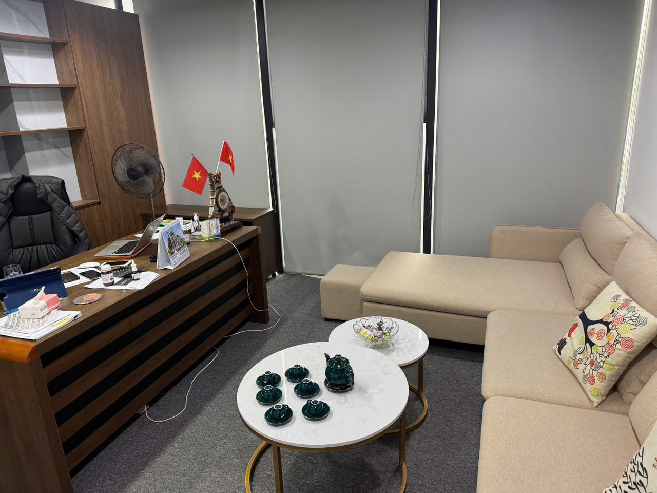 CHO THUÊ VĂN PHÒNG 128M² - MẶT PHỐ KIM GIANG 15977747