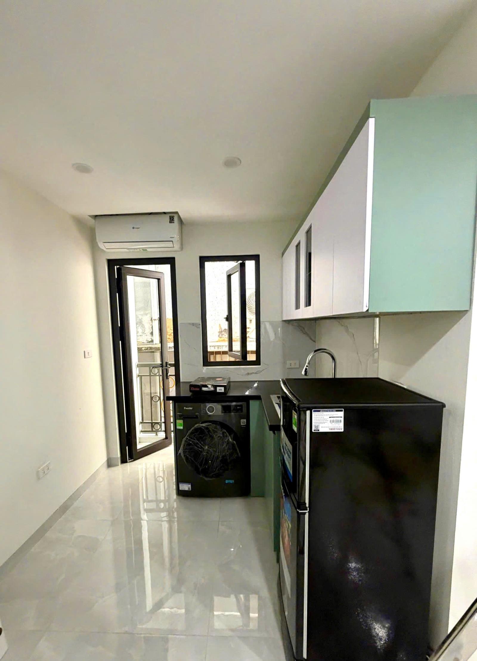 Cho Thuê Ccmn FULL đồ Thoáng Ban Công cực đẹp Tại ngõ 6 Chùa Bộc, Đống Đa 15977761