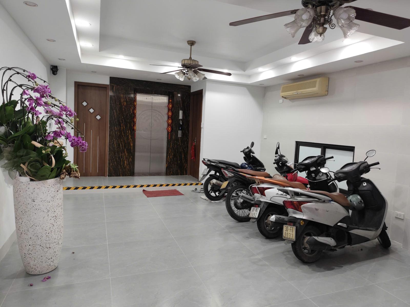 CHO THUÊ VĂN PHÒNG / HỘ GIA ĐÌNH – NHÀ MỚI CÓ THANG MÁY – Võ Chí Công, Tây Hồ, Hà Nội 15977776