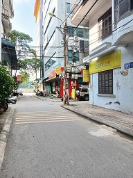 Cho thuê tầng 1, diện tích 18m2 ( không ở) - có lối đi, vệ sinh riêng. 15977779