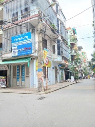 Cho thuê tầng 1, diện tích 18m2 ( không ở) - có lối đi, vệ sinh riêng. 15977779