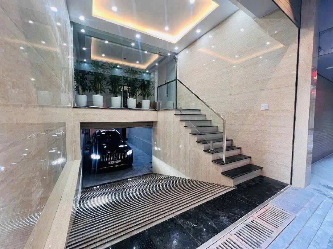 Bán nhà phố Nguyễn Bá Khoản – Cầu Giấy – 72m² – 9 tầng – Thang máy – 35 tỷ LH 0975124520 15977786