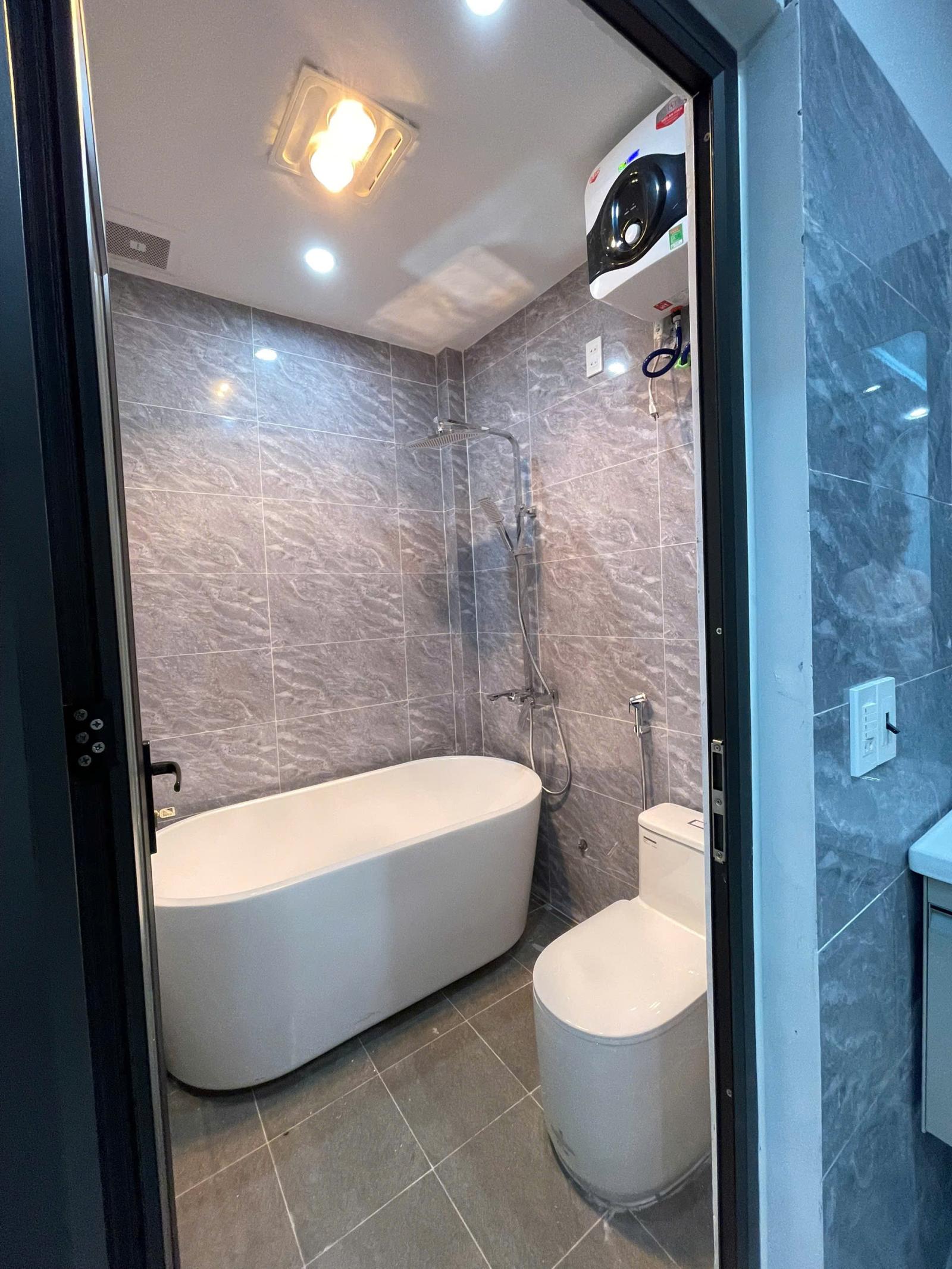 🔥 4 TẦNG THANG MÁY – FULL NỘI THẤT – GIỮA 3 KCN LỚN BẮC SƠN 🔥 15977791