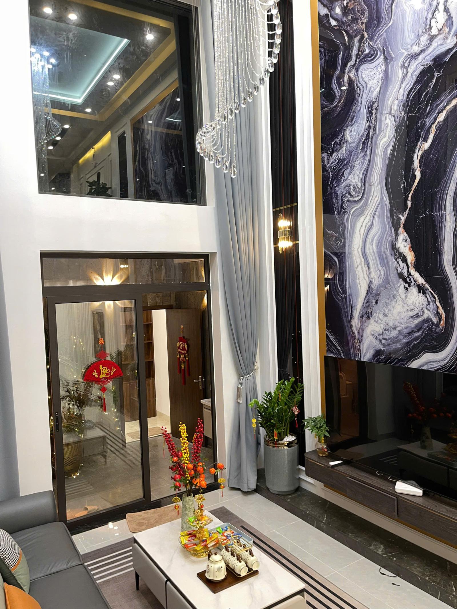 🔥 4 TẦNG THANG MÁY – FULL NỘI THẤT – GIỮA 3 KCN LỚN BẮC SƠN 🔥 15977791