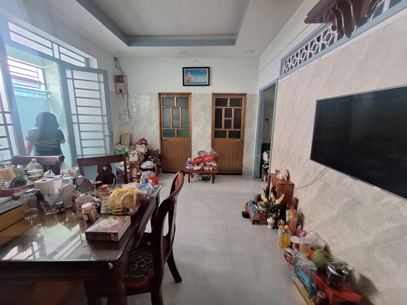 Bán nhà hẻm đường số 8, Trường Thọ, Thủ Đức, TP HCM. DT 100m2, cấp 4, giá 5.15 tỷ. 15977794