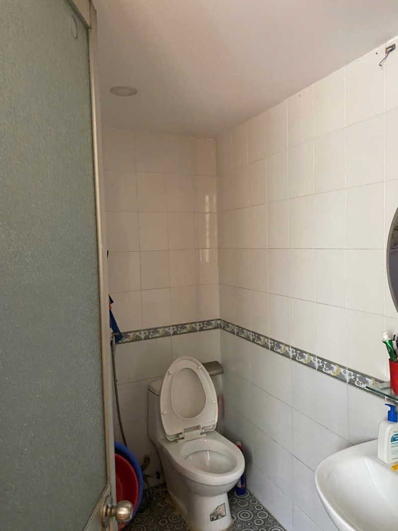 Bán nhà hẻm đường số 8, Trường Thọ, Thủ Đức, TP HCM. DT 100m2, cấp 4, giá 5.15 tỷ. 15977794