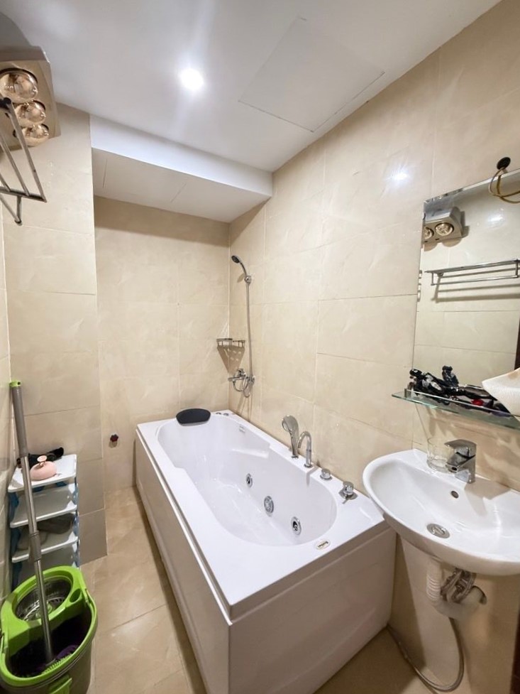 Bán nhà Giáp Bát, Hoàng Mai, Ô tô, Kinh doanh, 61m2, 15.5 tỷ(CTL) 15977801