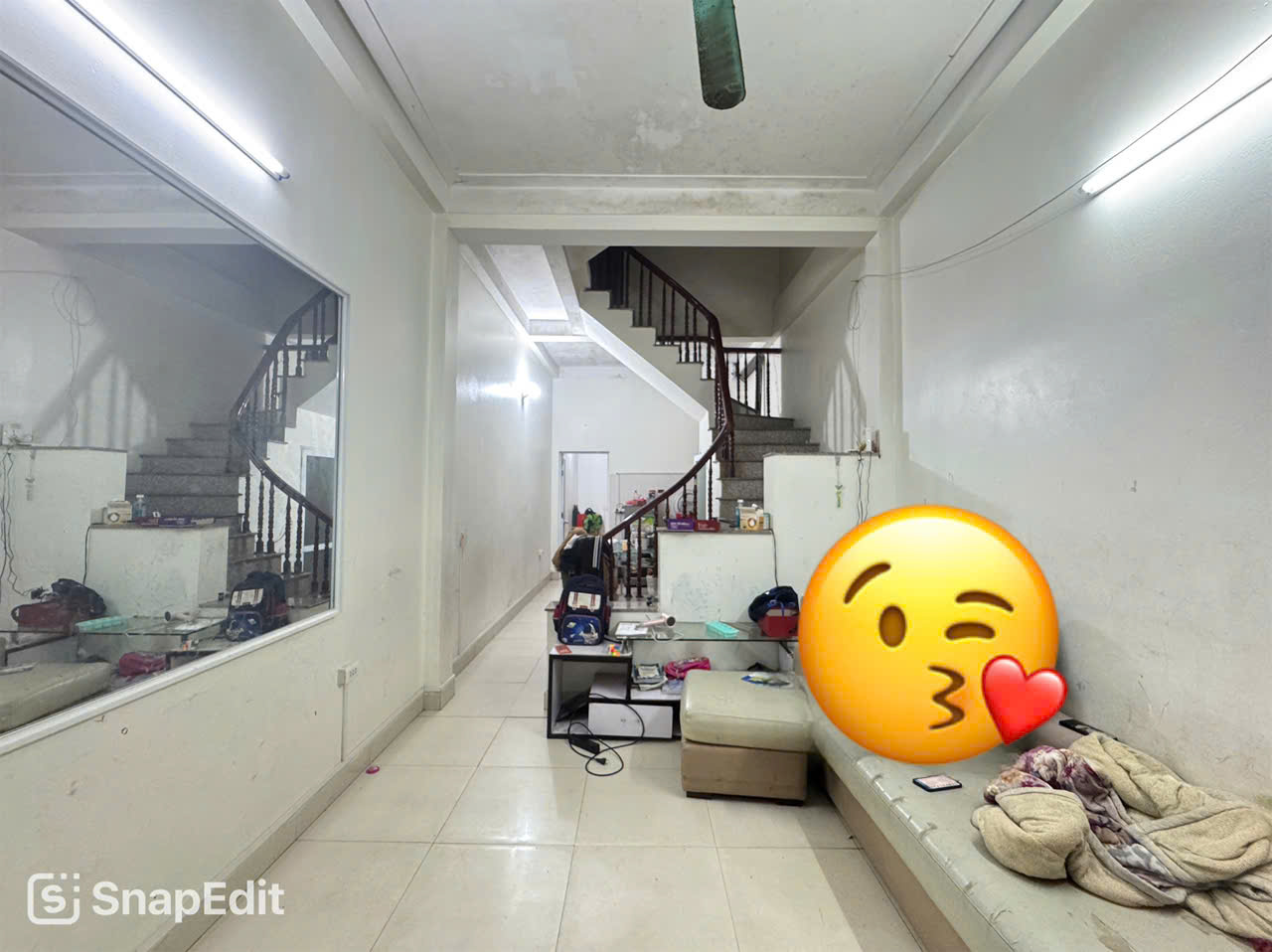 Bán gấp căn nhà 3 tầng gần chợ - trung tâm thị trấn Chi Đông, Mê Linh - kinh doanh sầm uất 15977811